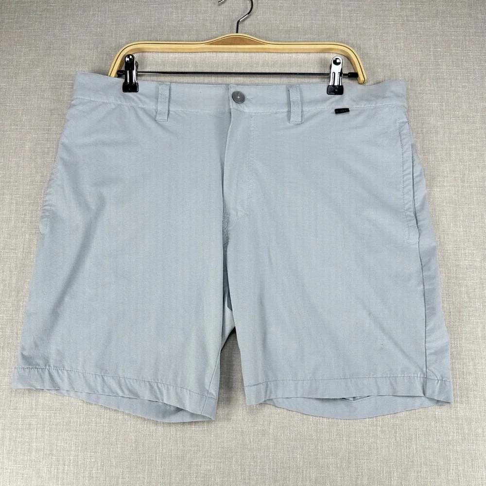 TravisMathew Shorts Mens 36 Light Grey Performance Golf Stretch Casual
